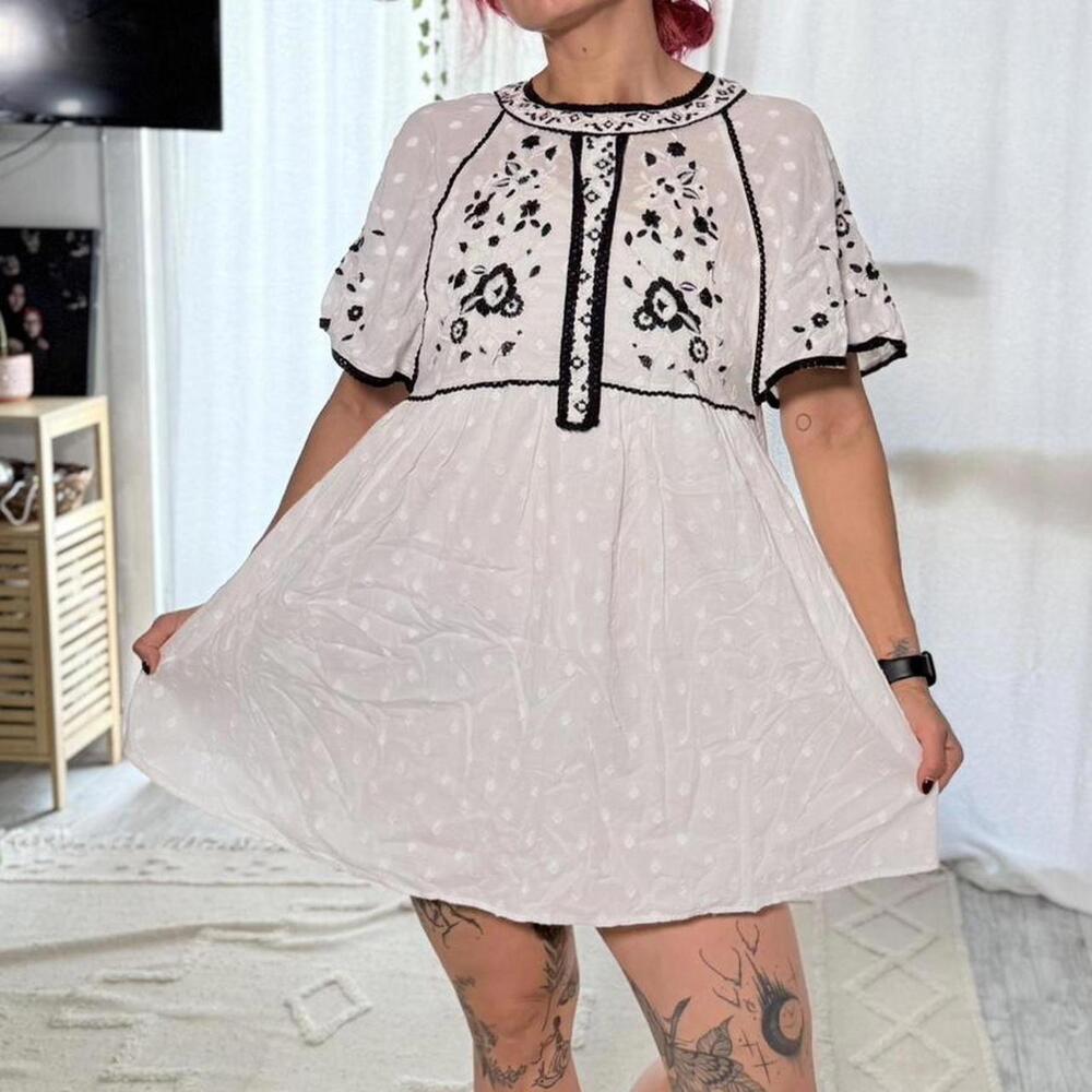 Zara TRF Embroidered Dress – Size M